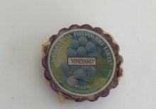 Yankee Candle - Vineyard Wax Melt Tart (Old Label)