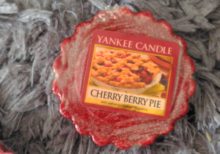 Yankee Candle - Cherry Berry Pie Wax Melt Tart