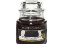 Yankee Candle - Cappuccino Truffle Small Jar *Damaged*