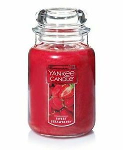 Yankee Candle - Sweet Strawberry Large Jar (New)